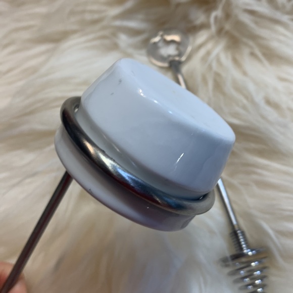 ⭐️2/$30⭐️Honey dipper, whisk and drip bowl - Picture 6 of 7